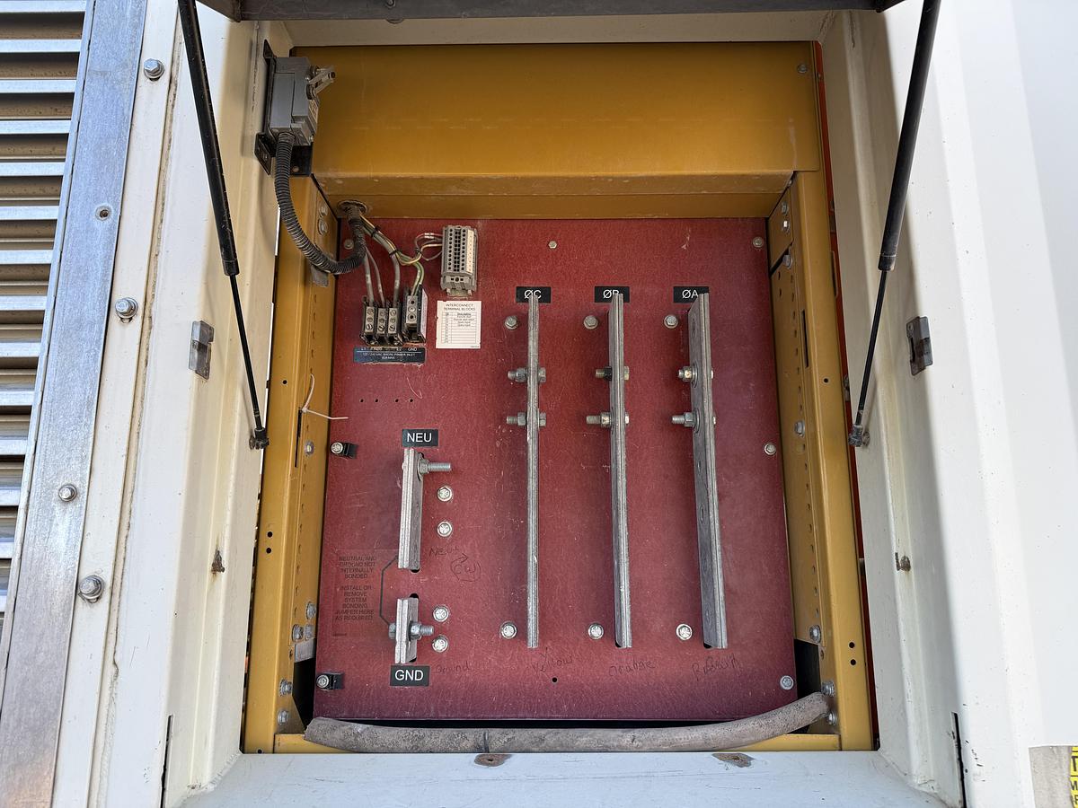 Used 2009 Caterpillar C27 Diesel Generator