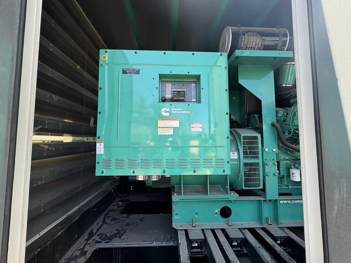 Used 1000KW CUMMINS DQFAD DIESEL GENERATOR