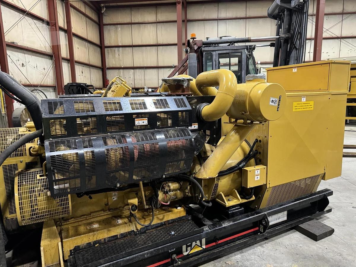Used 800KW CATERPILLAR 3412C DIESEL GENERATOR