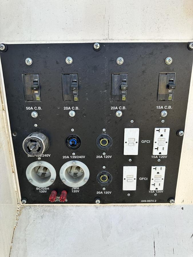 Used 2019 CATERPILLAR XQ425 MOBILE DIESEL GENERATOR