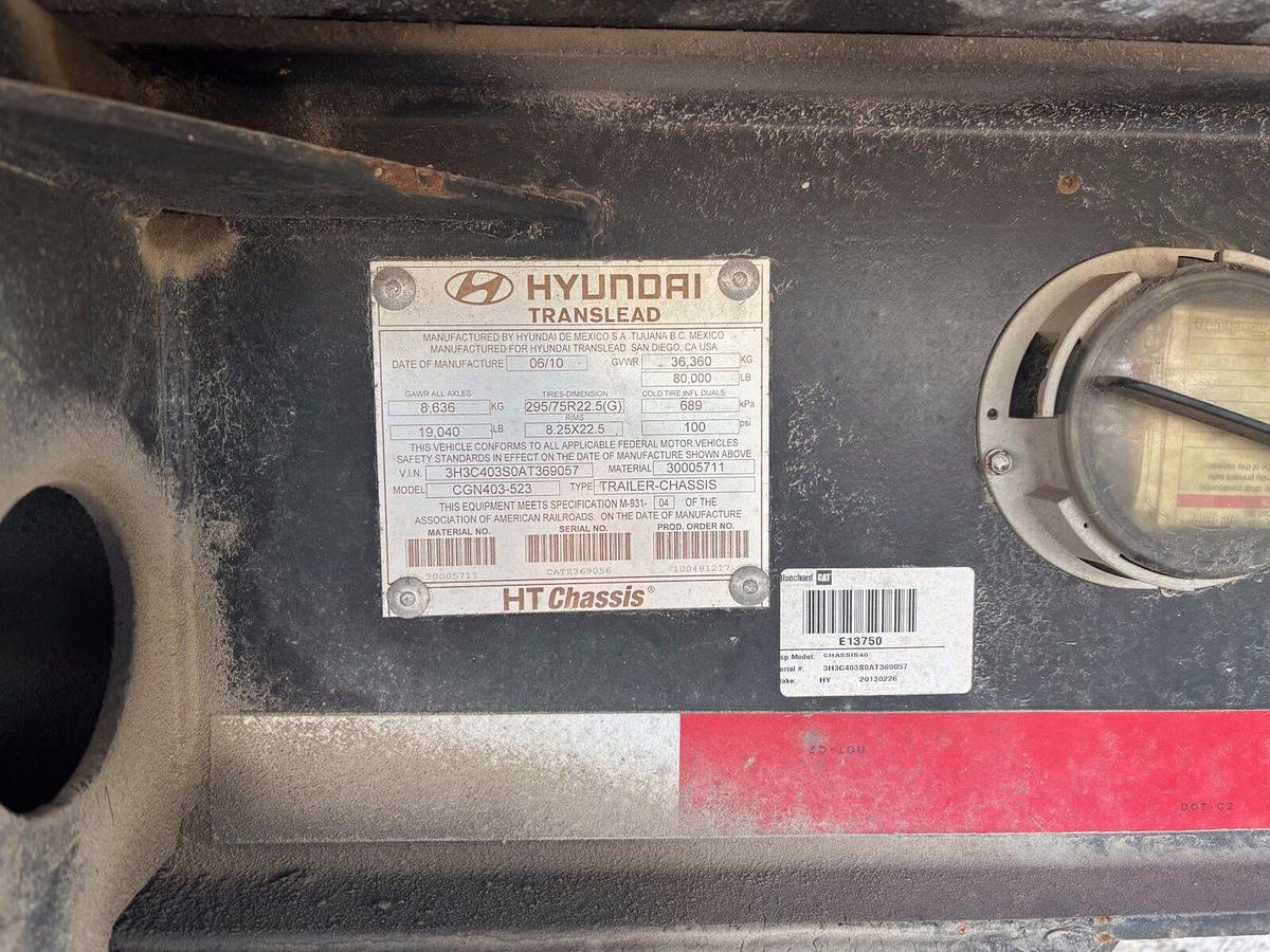 Used 2010 HYUNDAI 40 FT CHASSIS & CONTAINER