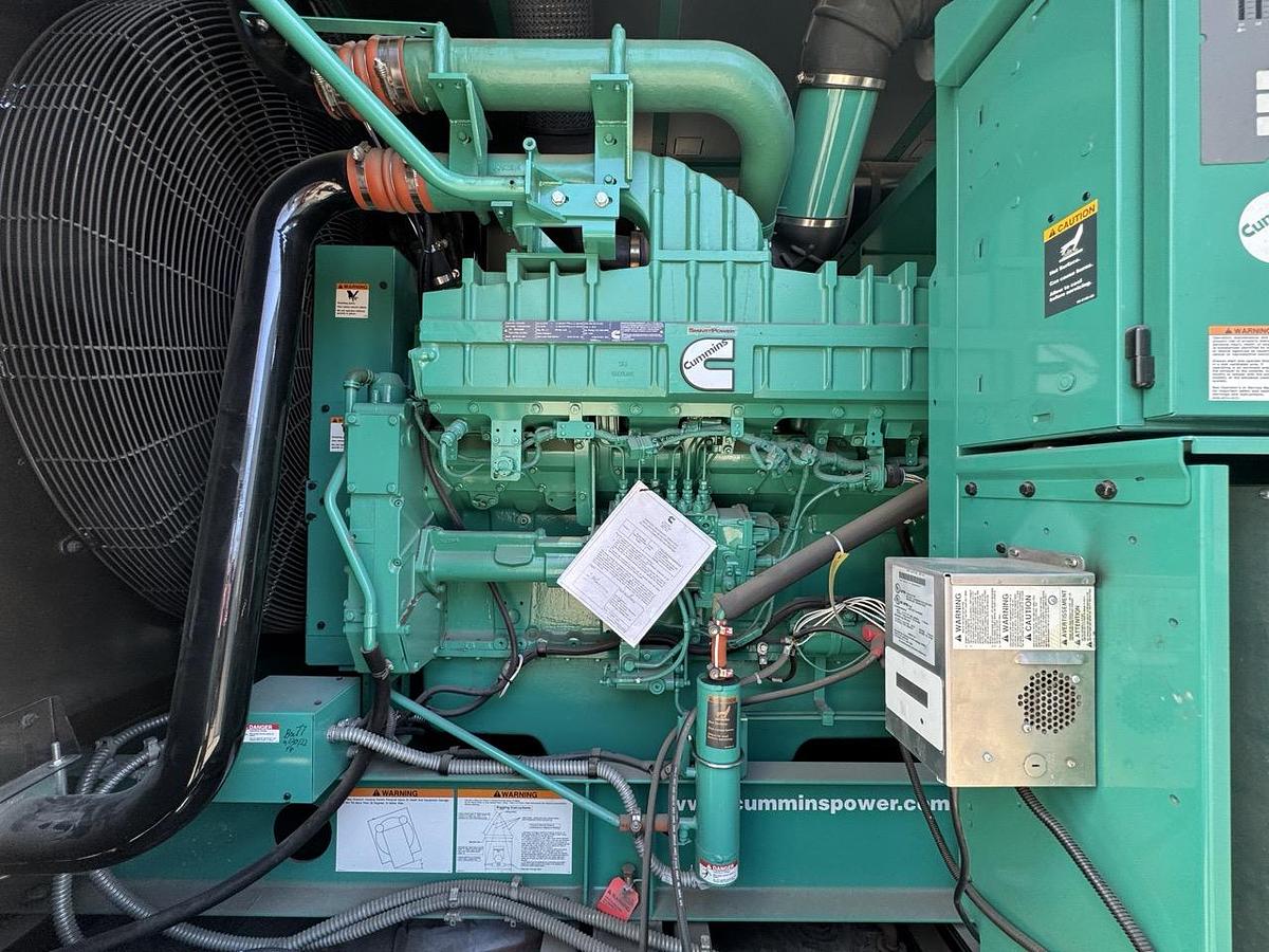 Used 1000KW CUMMINS DQFAD DIESEL GENERATOR