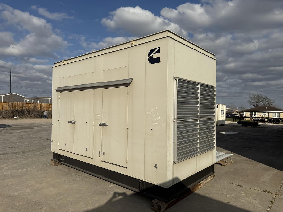 Used 2015 CUMMINS 500GFGB STATIONARY GENERATOR
