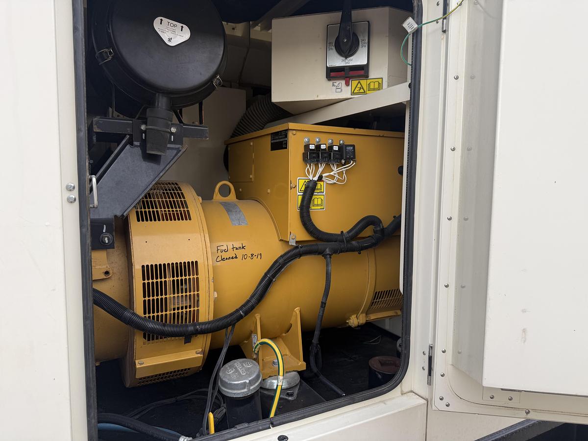 Used 2015 Caterpillar XQ200 Diesel Generator