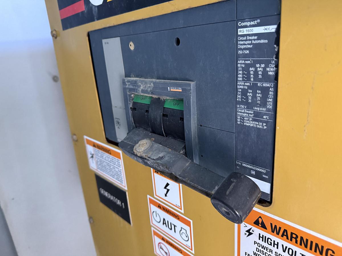 Used 2005 CATERPILLAR 3508B MOBILE DIESEL GENERATOR