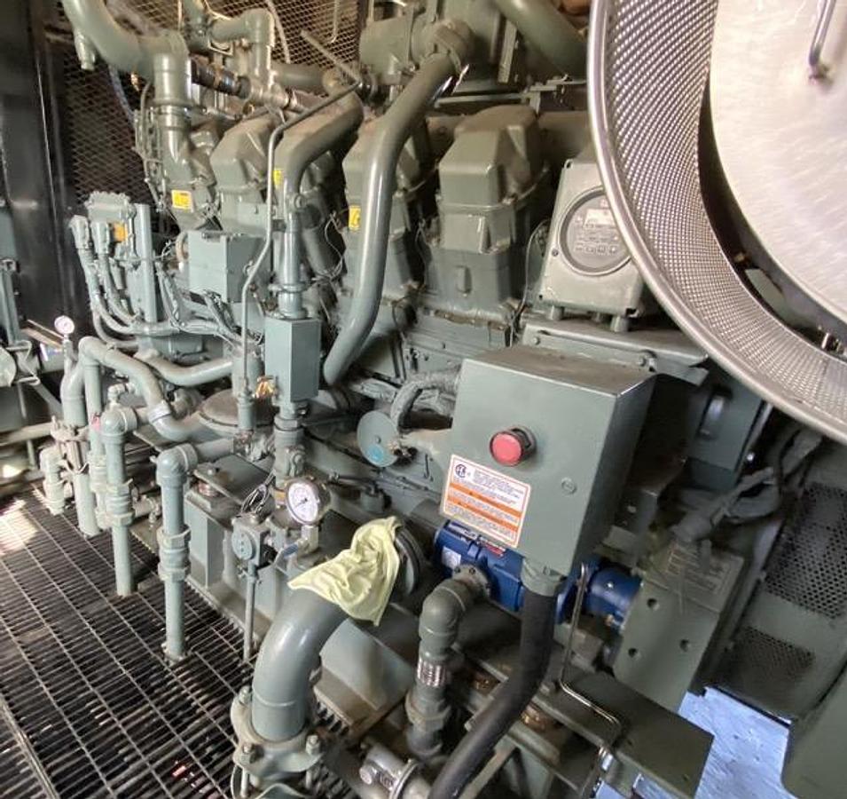 Used 1004HP CATERPILLAR G3512 TALE NATURAL GAS ENGINE