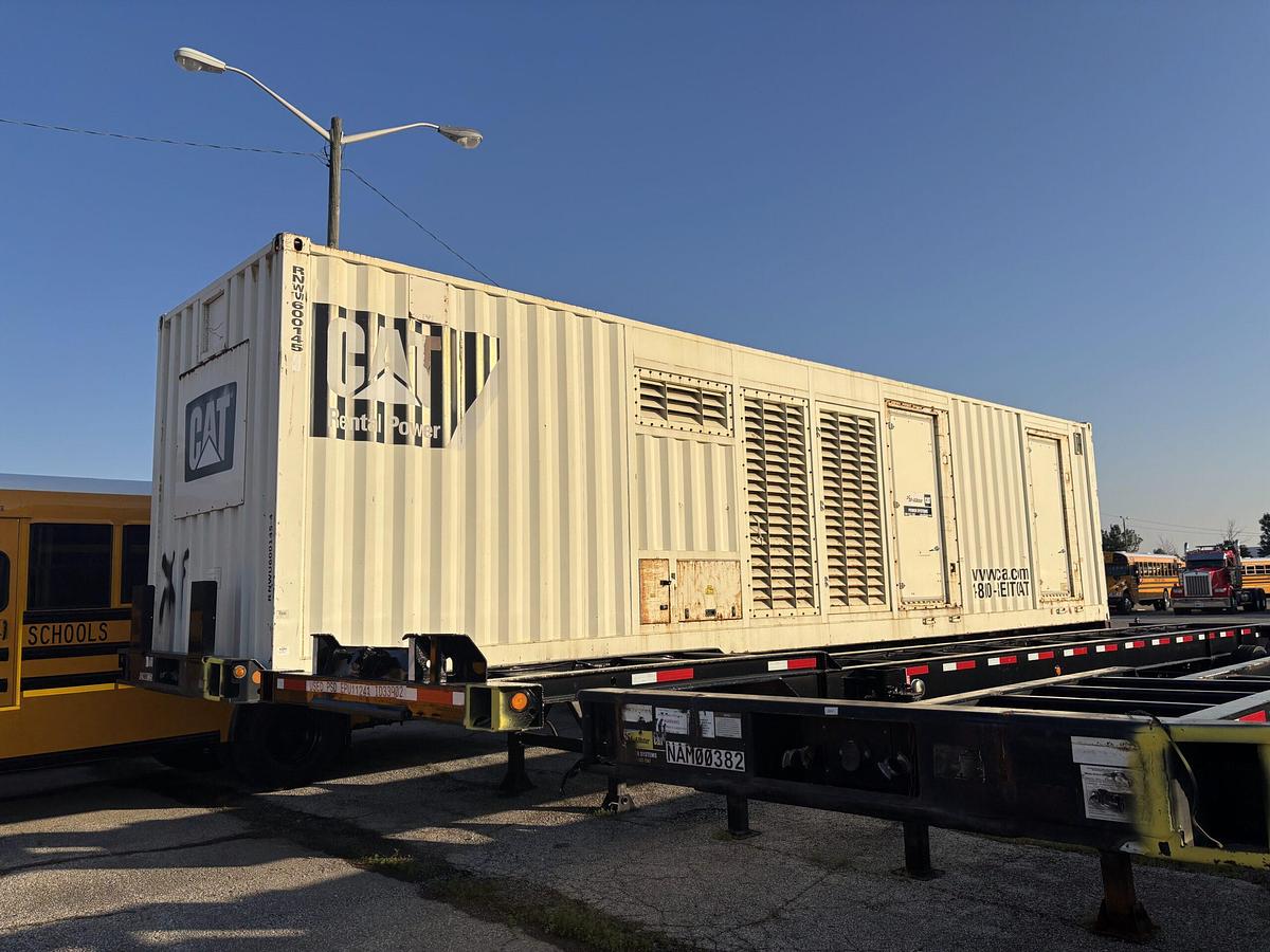 Used 2010 HYUNDAI 40 FT CHASSIS & CONTAINER