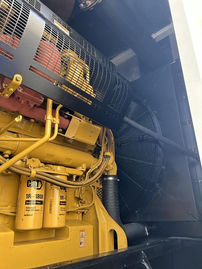 Used 800KW REFURBISHED CATERPILLAR XQ800 DIESEL GENERATOR