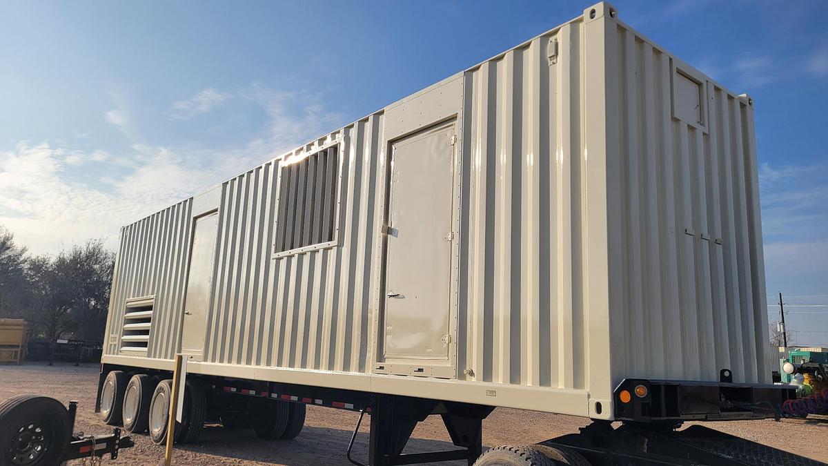 Used 2005 CATERPILLAR 3508B MOBILE DIESEL GENERATOR