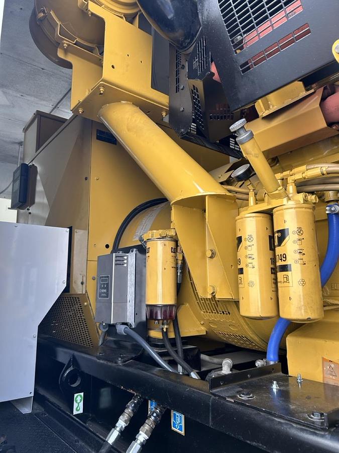 Used 800KW REFURBISHED CATERPILLAR XQ800 DIESEL GENERATOR