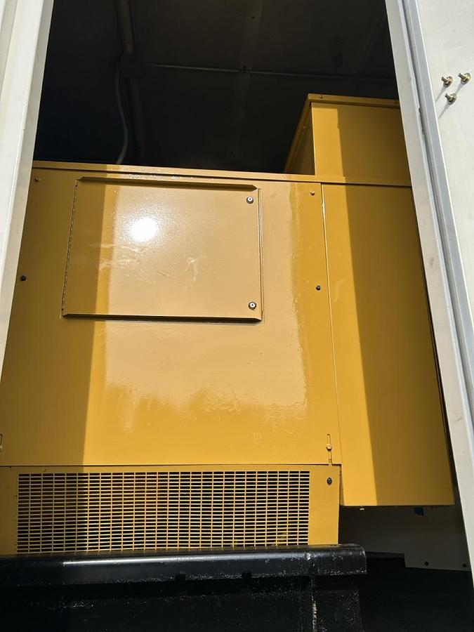 Used 800KW REFURBISHED CATERPILLAR XQ800 DIESEL GENERATOR