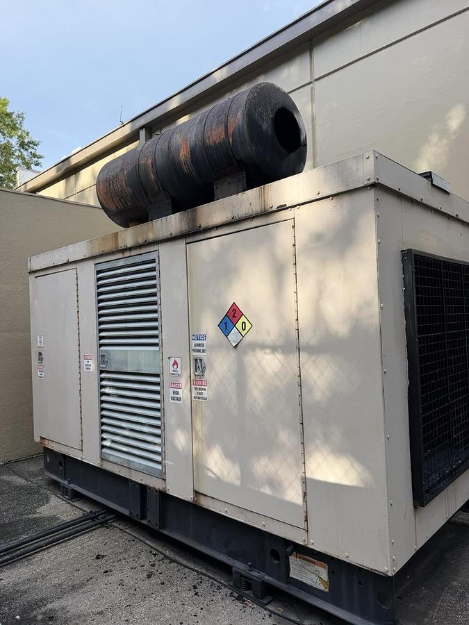 Used 1995 Caterpillar 3412 Diesel Generator
