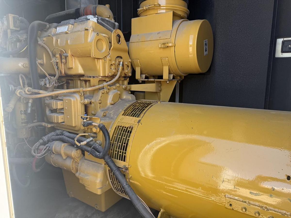 Used 2002 Caterpillar XQ300 Diesel Generator