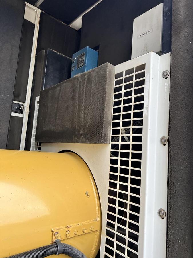 Used 2002 CATERPILLAR XQ300 MOBILE DIESEL GENERATOR