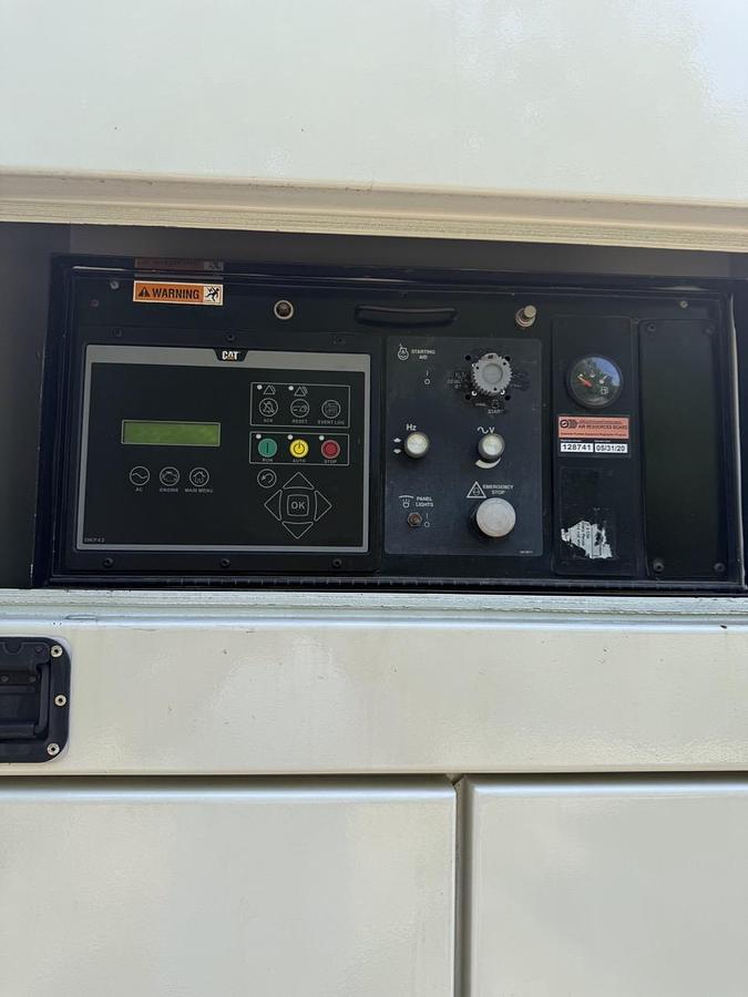Used 2005 CATERPILLAR XQ400 MOBILE DIESEL GENERATOR