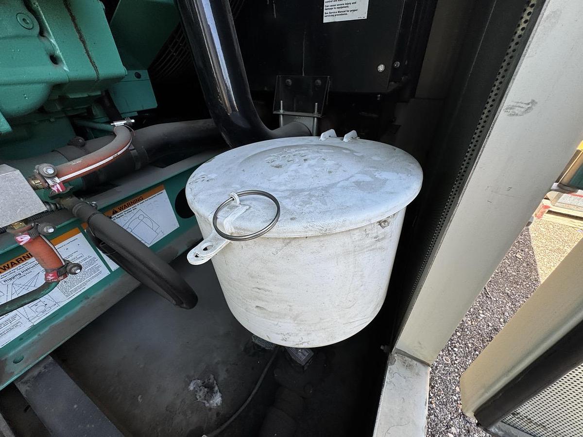 Used 1000KW CUMMINS DQFAD DIESEL GENERATOR