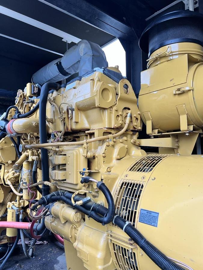 Used 2002 CATERPILLAR XQ300 MOBILE DIESEL GENERATOR