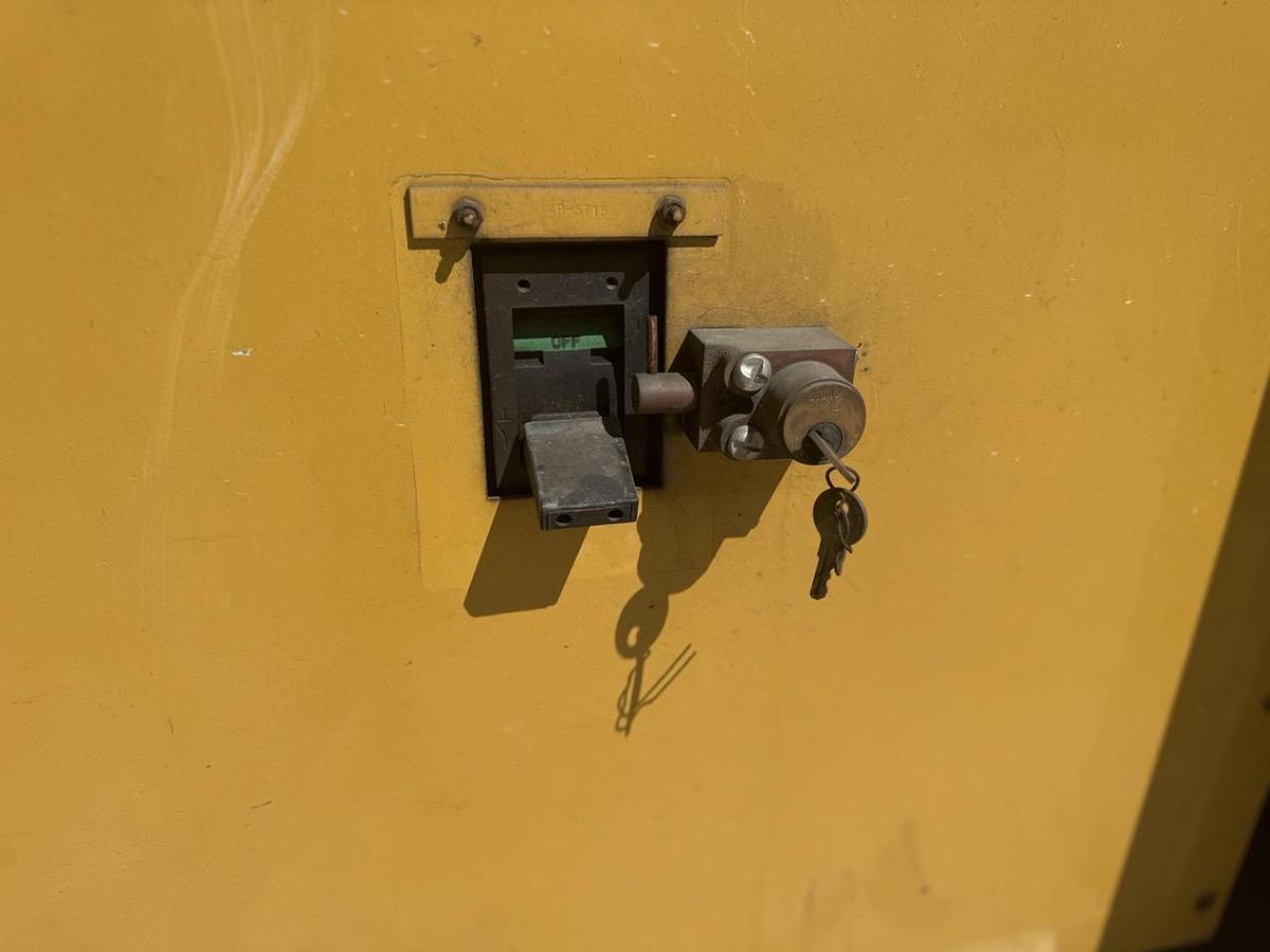 Used 1995 Caterpillar 3412 Diesel Generator