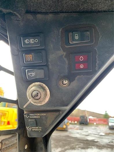 Used 2002 BOBCAT 863