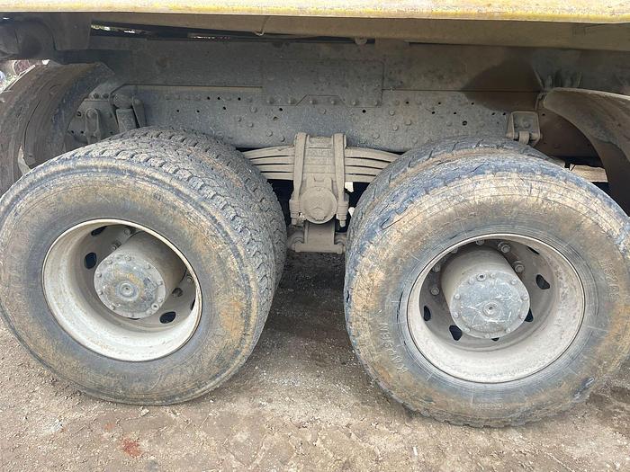 Gebruikt 1998 MERCEDES BENZ 4143 8x6 kipper