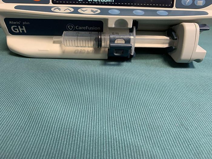 Used CareFusion Alaris plus GH Spritzenpumpe