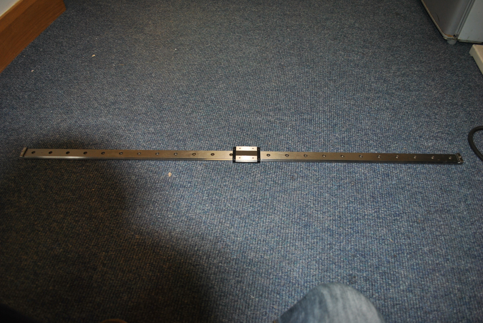 Used THK linear rail rsr12wnuu+975lm 975mm