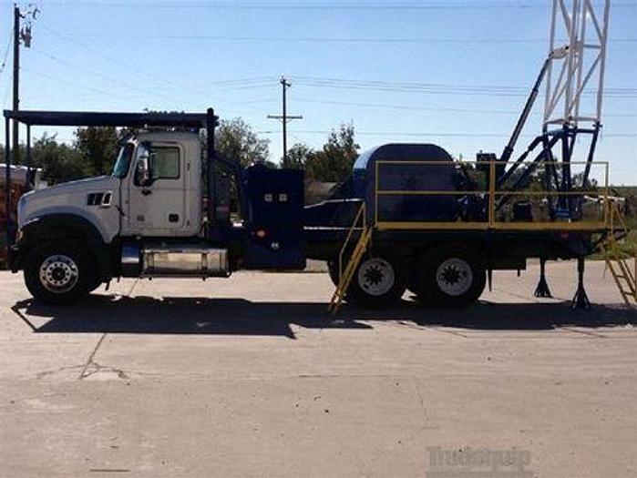 New MACK TRUCK WITH SWABBING UNITS for Sale in San Angelo, Texas