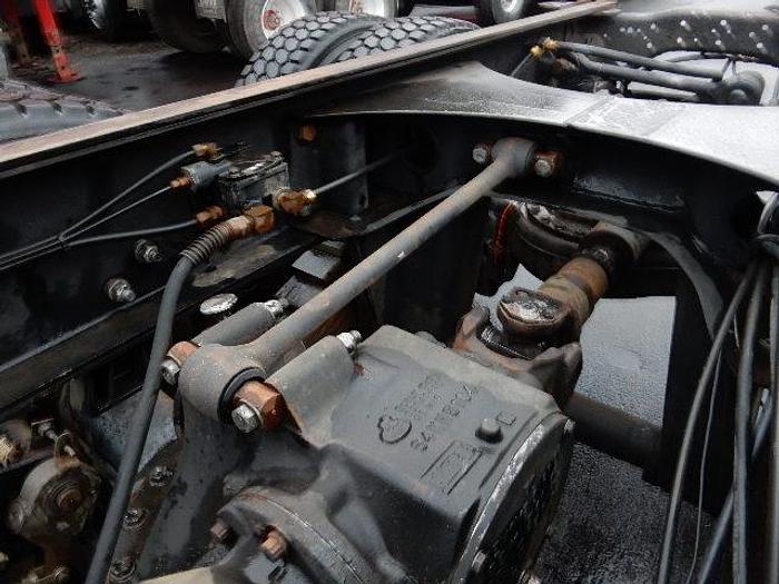 Used 1996 Mack RD690S- Stock #: 8634