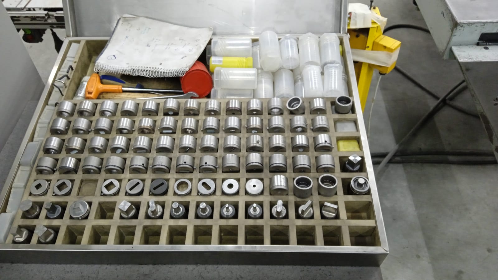 Used Euromac ZX 1250/30 - Punching Machine - 2001