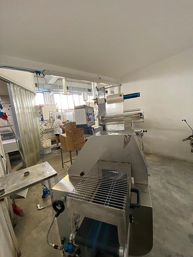 Used FOODPACK  confezionatrice