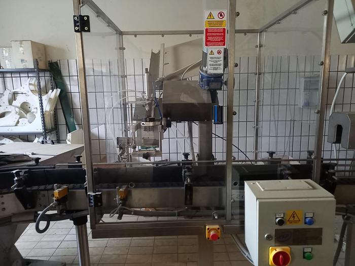 Usato IMPIANTO PER IMBOTTIGLIAMENTO OLIO