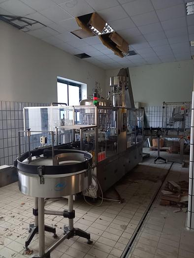 Usato IMPIANTO PER IMBOTTIGLIAMENTO OLIO