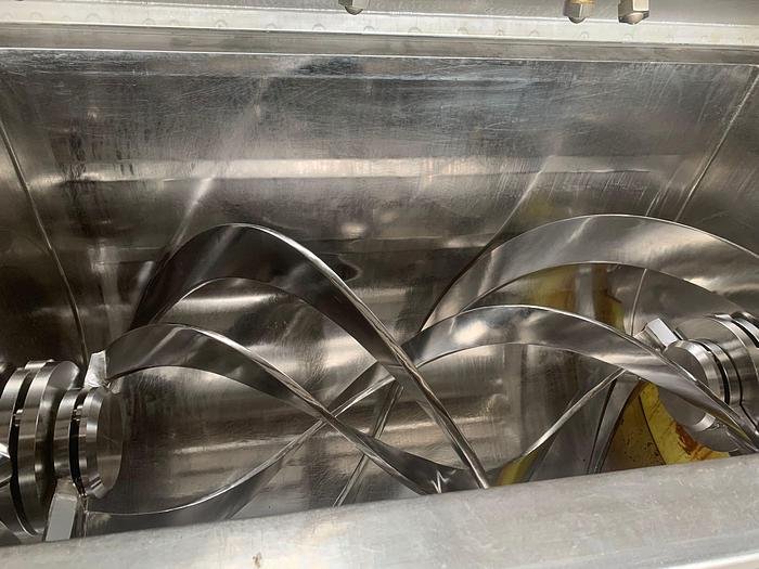 Used 2002 Thuringia Food Tech ribbon mixer VM1000-FU