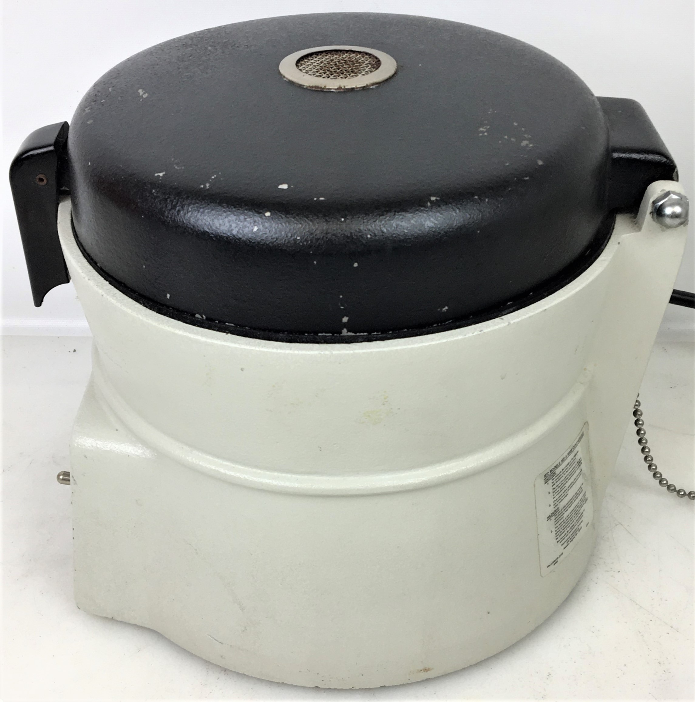 Used IEC Micro-MB Microcentrifuge with IEC 837 Rotor - 12 x 1.5 - 2mL