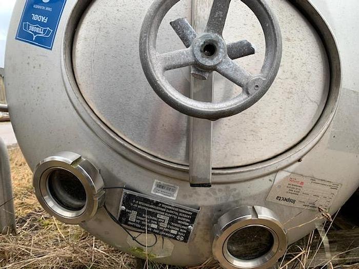 Used Rustfri 1000 liters øl tank