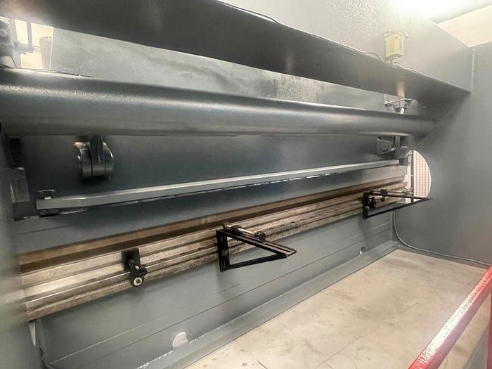 Usato PIEGATRICE ROMEA IDRAULICA 5000 X 160 TON