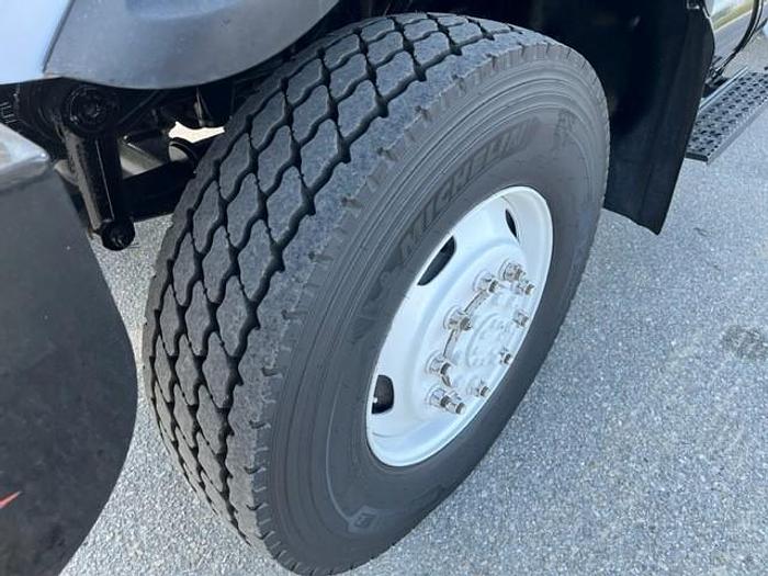 Used Altec AM55-E 60ft Over-Center Bucket Boom on 2009 International 7400 4x4 Utility Truck - C96023