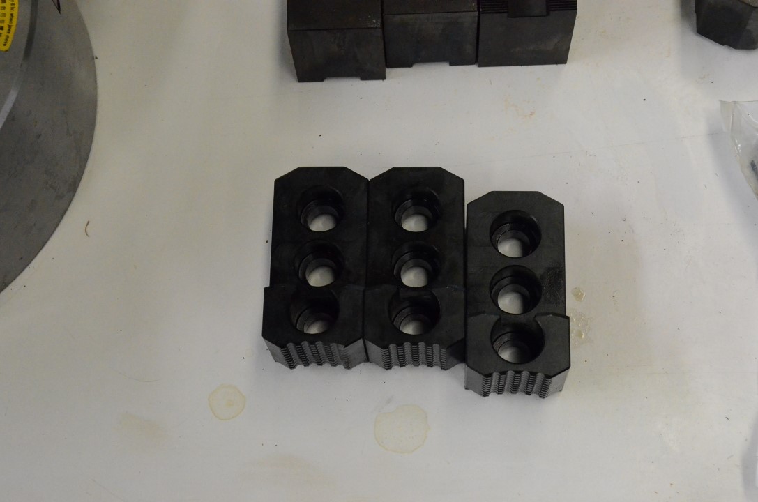 Usado PLATO AUTOMÁTICO N-212 Ø304.8/12" Accesorios Tornos #A-13