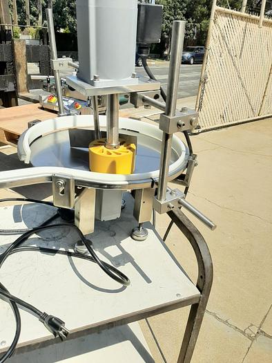 Used Labeler, Pressure Sensitive, Accutek, Mdl 24-SPS-104, Accumulation Tables #S744787