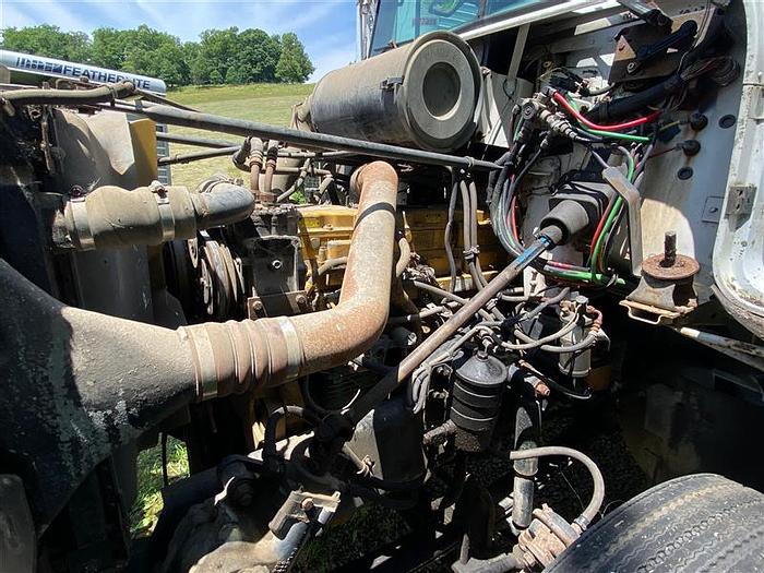 Used 1994 Freightliner 2000 Gallon Flat Bed Water Tank