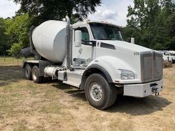 Used 2018 Kenworth Rear Discharge Mixer Trucks (3)