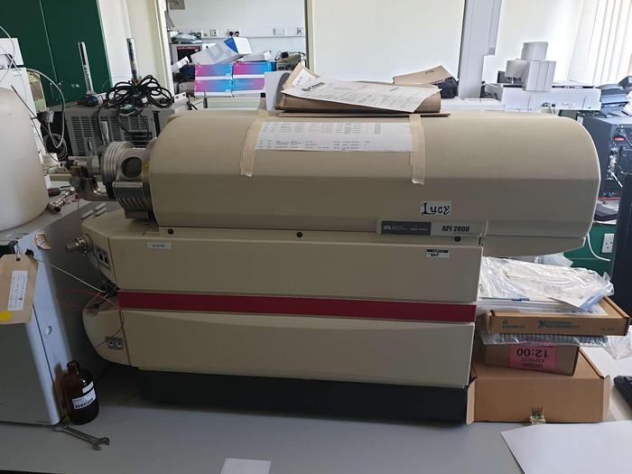 Used Applied Biosystems API 2000 MDS SCIEX LC/MS/MS