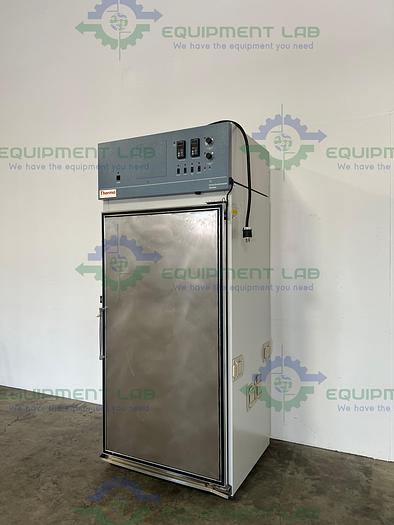 Used Thermo Fisher   3940  Refrigerated Incubator w/ Humidity 29 Cu Ft., 0° to 60°C