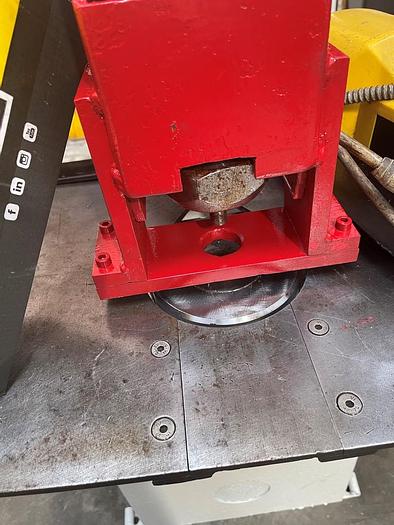 Usato Punzonatrice Idraulica Ficep 604
