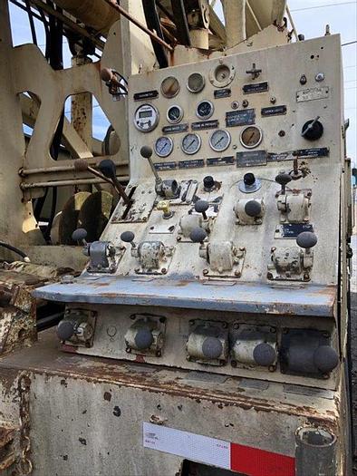 Used 1986 Ingersoll-Rand TH60 Drill Rig