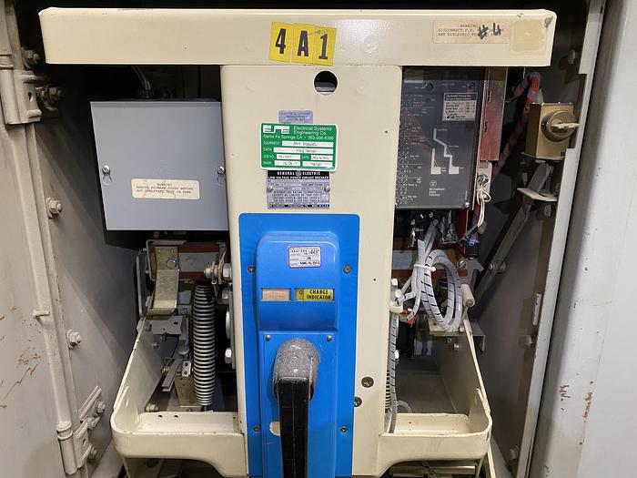 Used GENERAL ELECTRIC LOW VOLTAGE POWER CIRCUIT BREAKER
