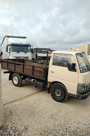 Usado 1989 NISSAN Cabstar TD25 pick up