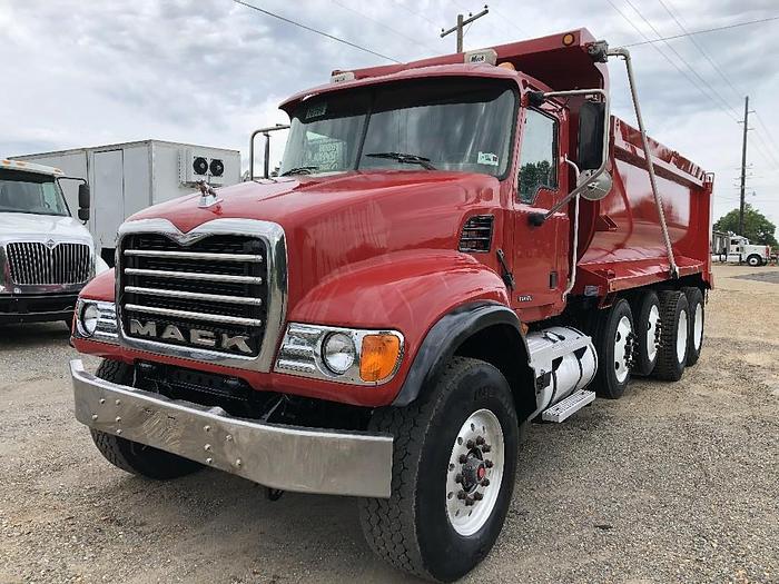 Used 2006 Mack CV713