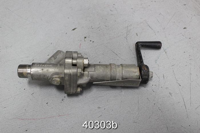 Used Strahman SV-700 Manual Sample Valve, 3/4 x 1/2" 600 LB #40303