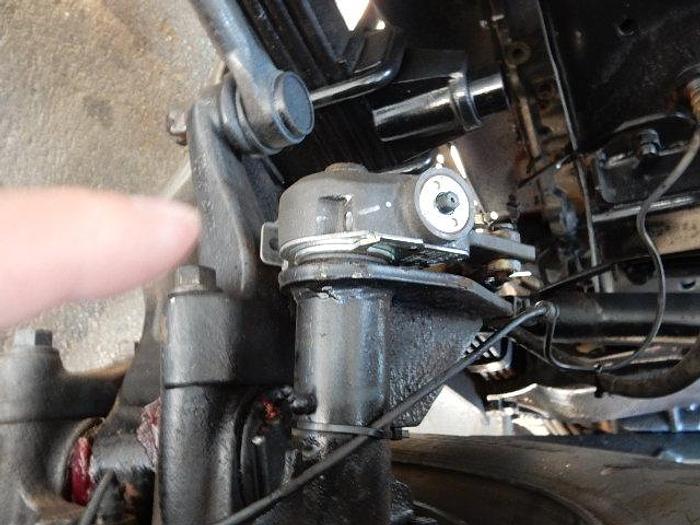 Used 2006 Mack LE613- Stock #: 4977